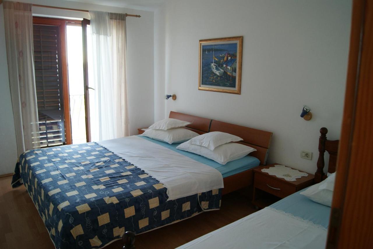 ילסה Apartments By The Sea Zavala, Hvar - 553 מראה חיצוני תמונה
