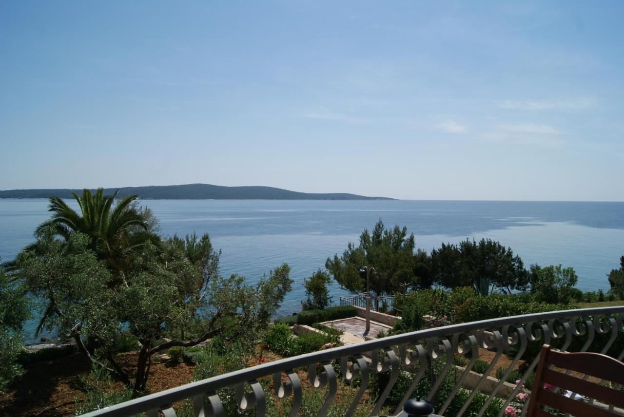 ילסה Apartments By The Sea Zavala, Hvar - 553 מראה חיצוני תמונה